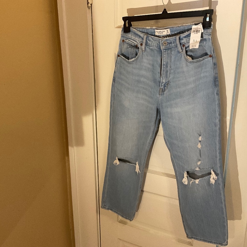 NWT Abercrombie & Fitch Women’s jeans